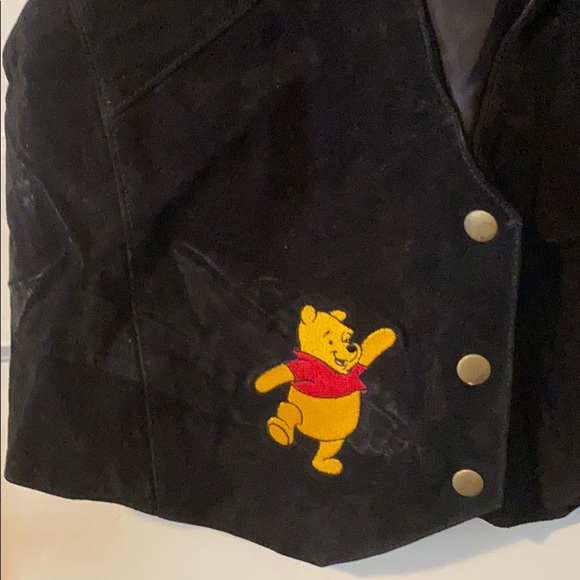 Black Suede Vest w/Dancing Pooh (Disney) M/L - Picture 2 of 7
